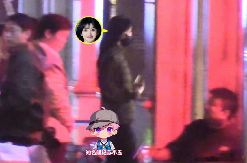 曝田曦薇司机和粉丝发生冲突看了一下视频衣服是《嫁金钗》杀青那天，剧组举行的聚餐仪