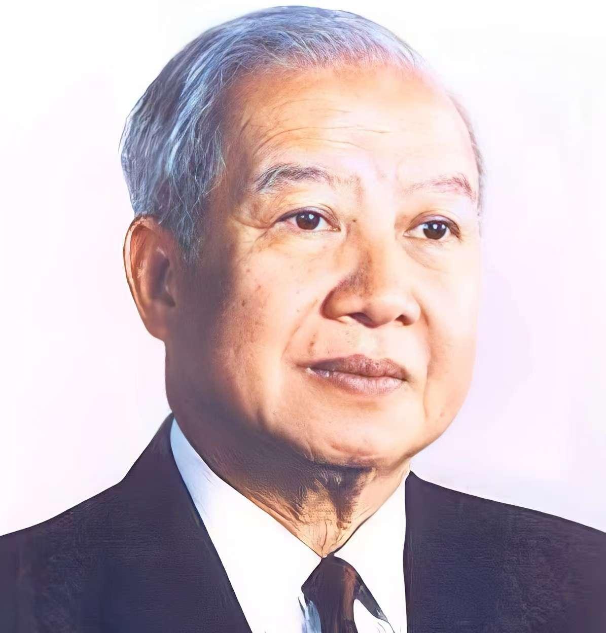 西哈努克的风流史：谈19次恋爱、结6次婚，连小姨、表妹也不放过。这背后究竟有着怎