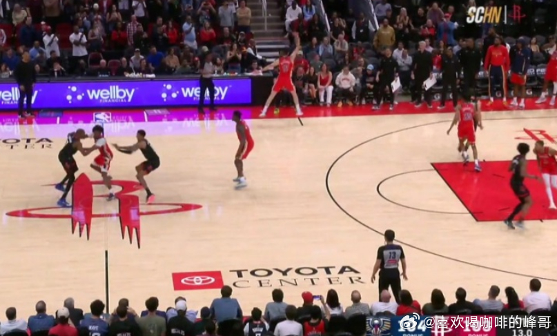 昨日一场NBA常规赛，火箭主场107-105险胜鹈鹕。今天NBA官方出示了本场最