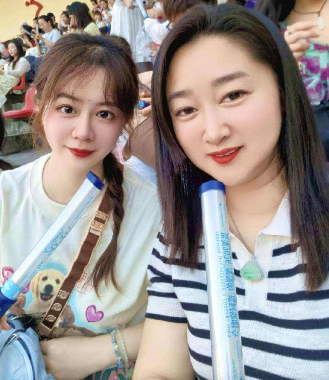 如果没有朱婷,中国女排会怎样?中国女排精神代代相传。新一届女排姑娘刻苦训练，顽强