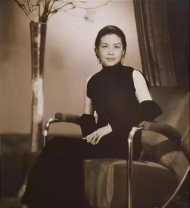 1935年，一名妓女跪在地上，哭求37岁张伯驹：“我还是清白之身，求您收了我吧！