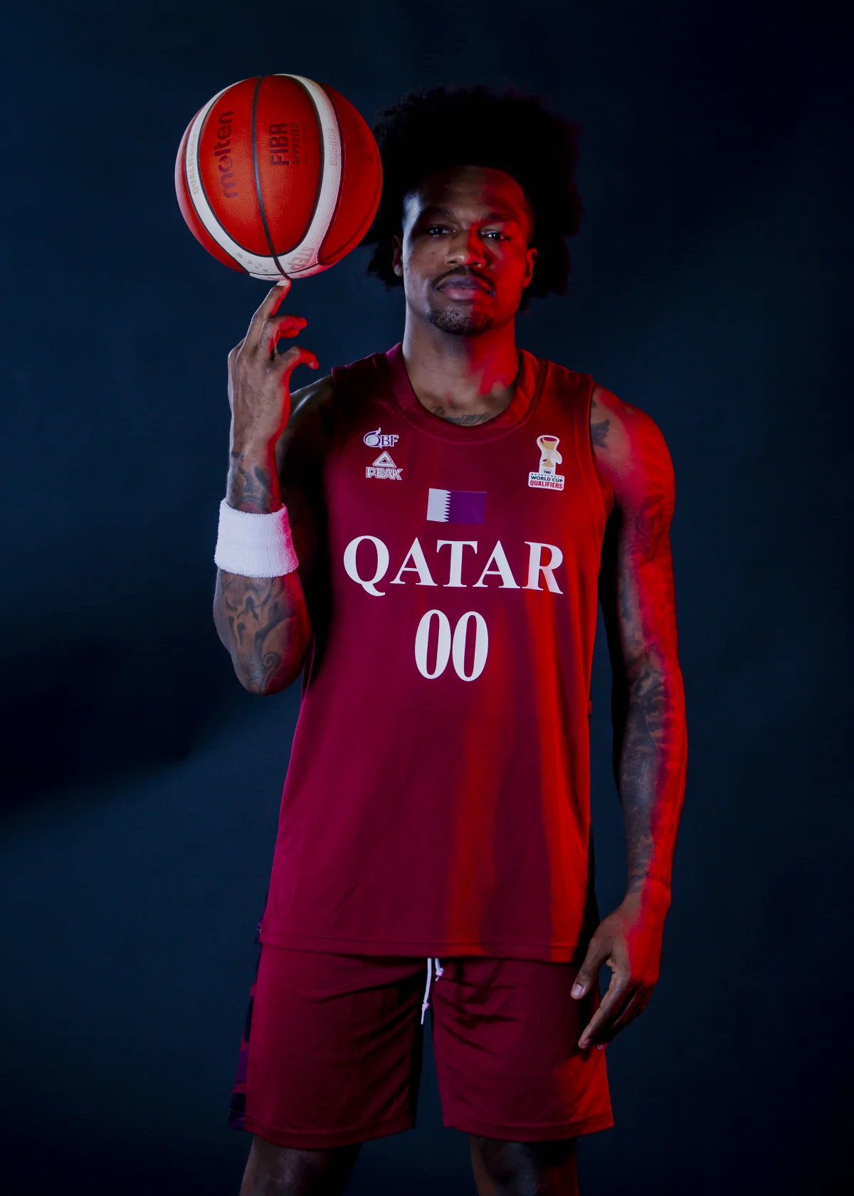 除了跟随中国男篮备战世预赛的张镇麟、刘礼嘉之外，上海男篮外援古德温也将代表卡塔尔