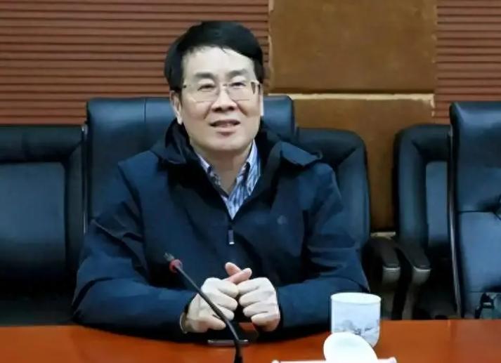 宗泽后唱独角戏！
替宗庆后认杜建英，
宗馥莉理都不理


宗泽后昏头了

哥哥的