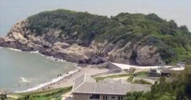 一旦台海爆发冲突，最难啃的骨头不是台湾本岛，而是距大陆仅50公里的东引岛！很多人