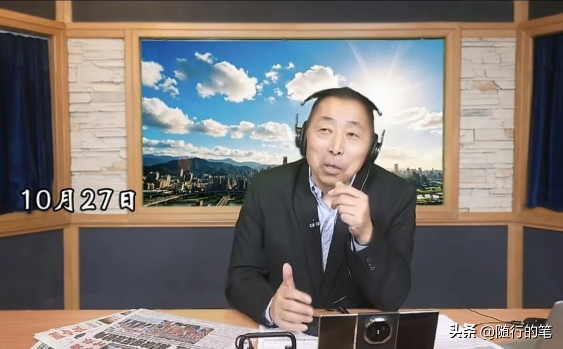 唐湘龙透露想访问张雪。

唐湘龙在其个人节目中闲聊透露，此前透过很多管道想访问张