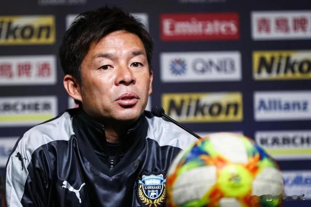 川崎前锋主教练鬼木达输给了山东泰山后表示不服，大概三层意思：
1.我们有7成控球
