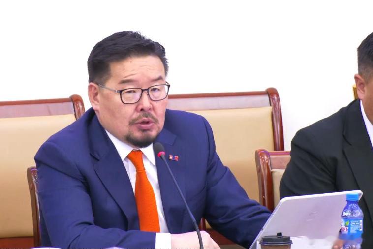 【蒙古总理被罢免，孙玉良：是政治博弈还是民意之声？】蒙古国国家大呼拉尔（议会）于