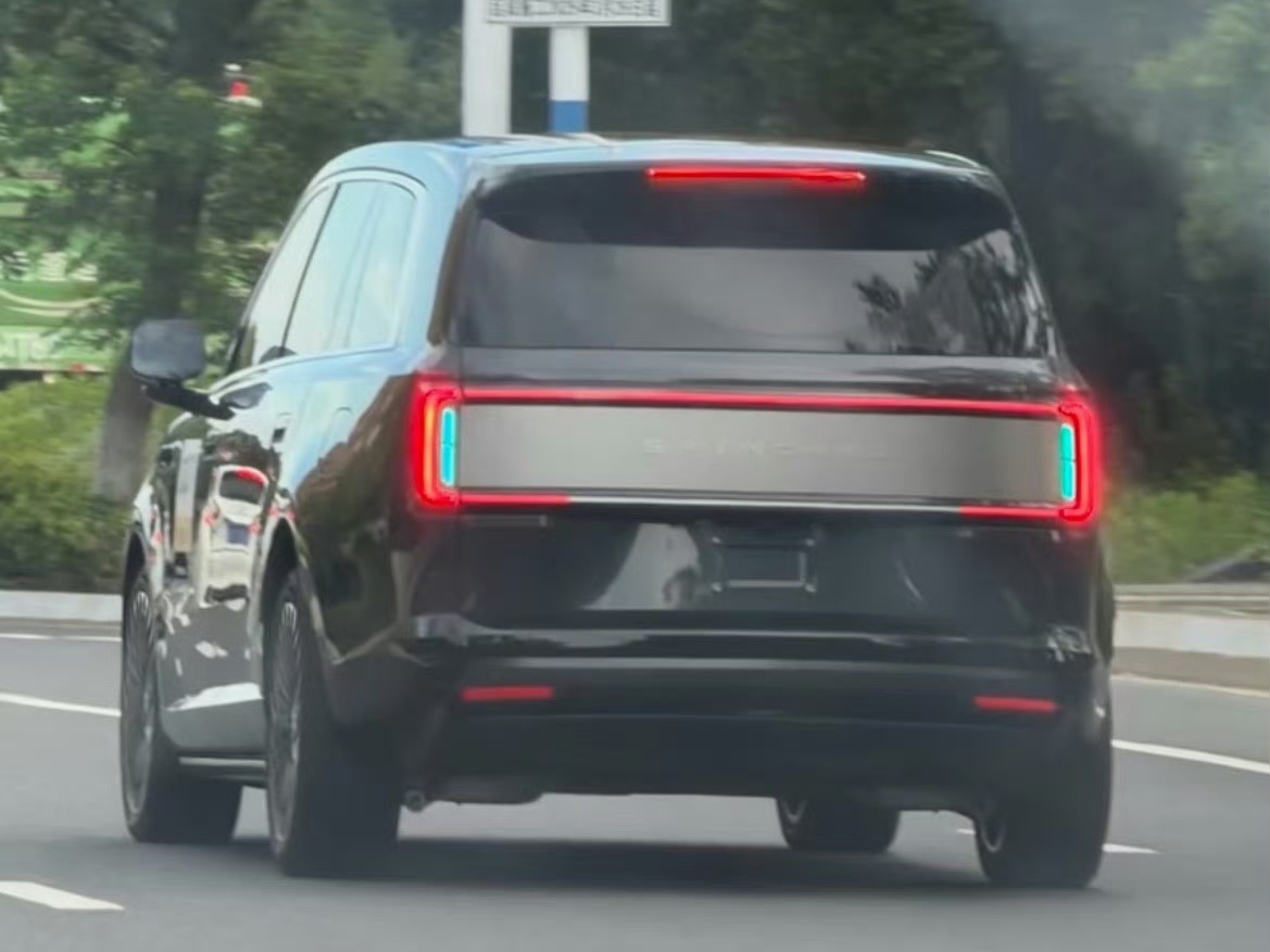一秒钟内说出这是什么车？ 