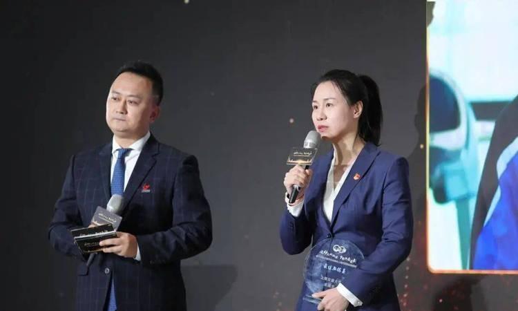 谁能想到，那位曾拖着严重脱落的半月板、在泳池里拼命为中国游泳撕开缺口的“铁人”，