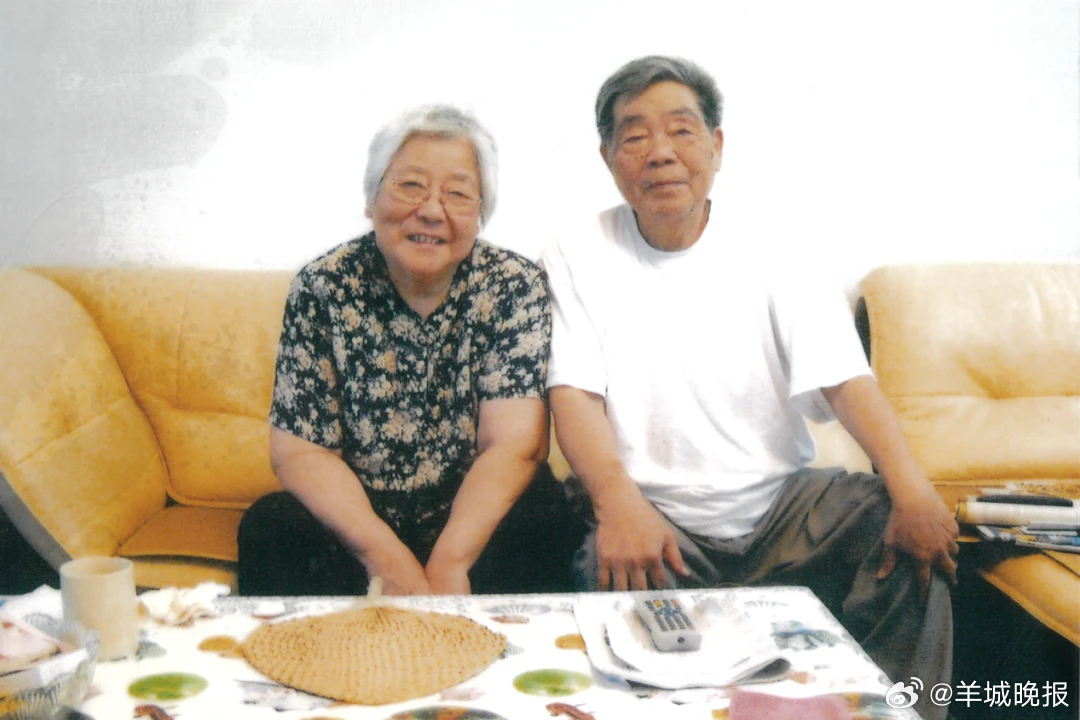 【#沉默的种子生长的力量# ｜#羊晚快评# 】中国人民大学文学院增设了一项特殊的
