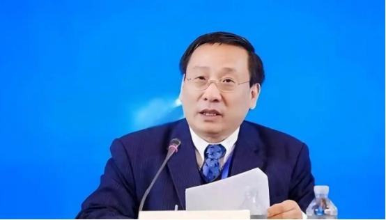 解放军洲际导弹划破长空，多国跳脚抗议！高志凯赞同一观点：敢和中国打核战？那就准备