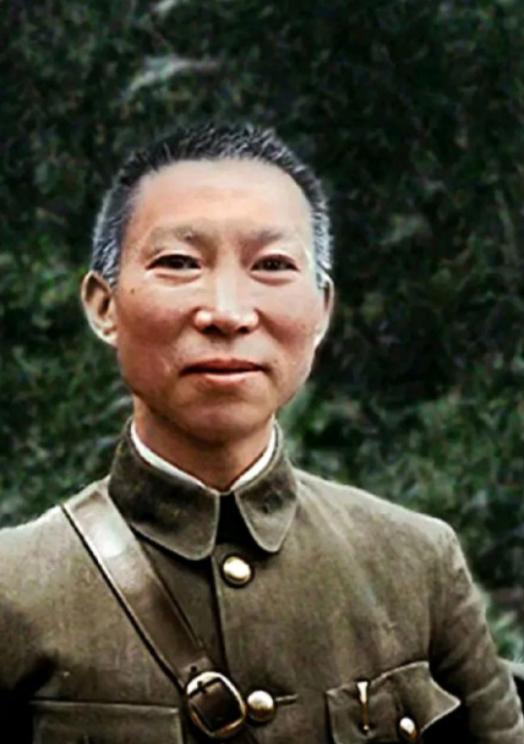 “我杀了十万日本人”，1993年，93岁的薛岳因拖欠房租被告上法庭，面对法官的询