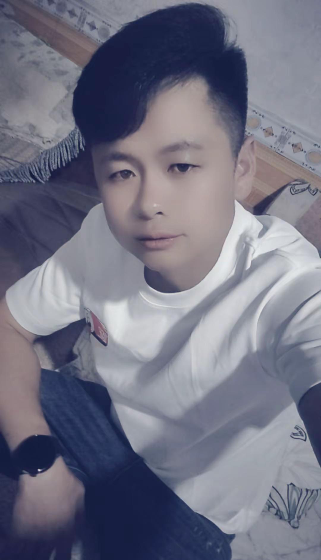 年纪大了，喜欢有结果的事，和说话算数的人，比起心动，更喜欢心安！