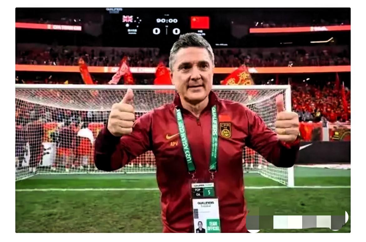 估计从越南教练到球员到所有越南球迷都没想通，为什么前四场那个打不还手骂不还口的中