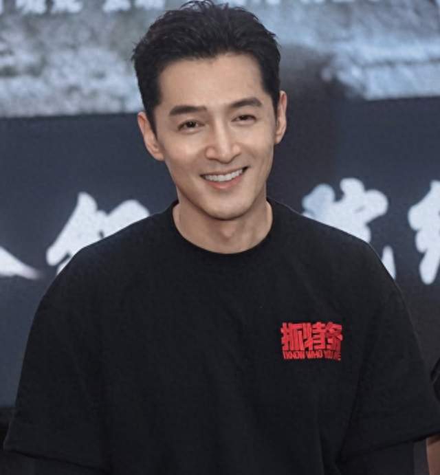 胡歌坦言之前的电影没回本，现在没得选，影视寒冬让演员集体失业