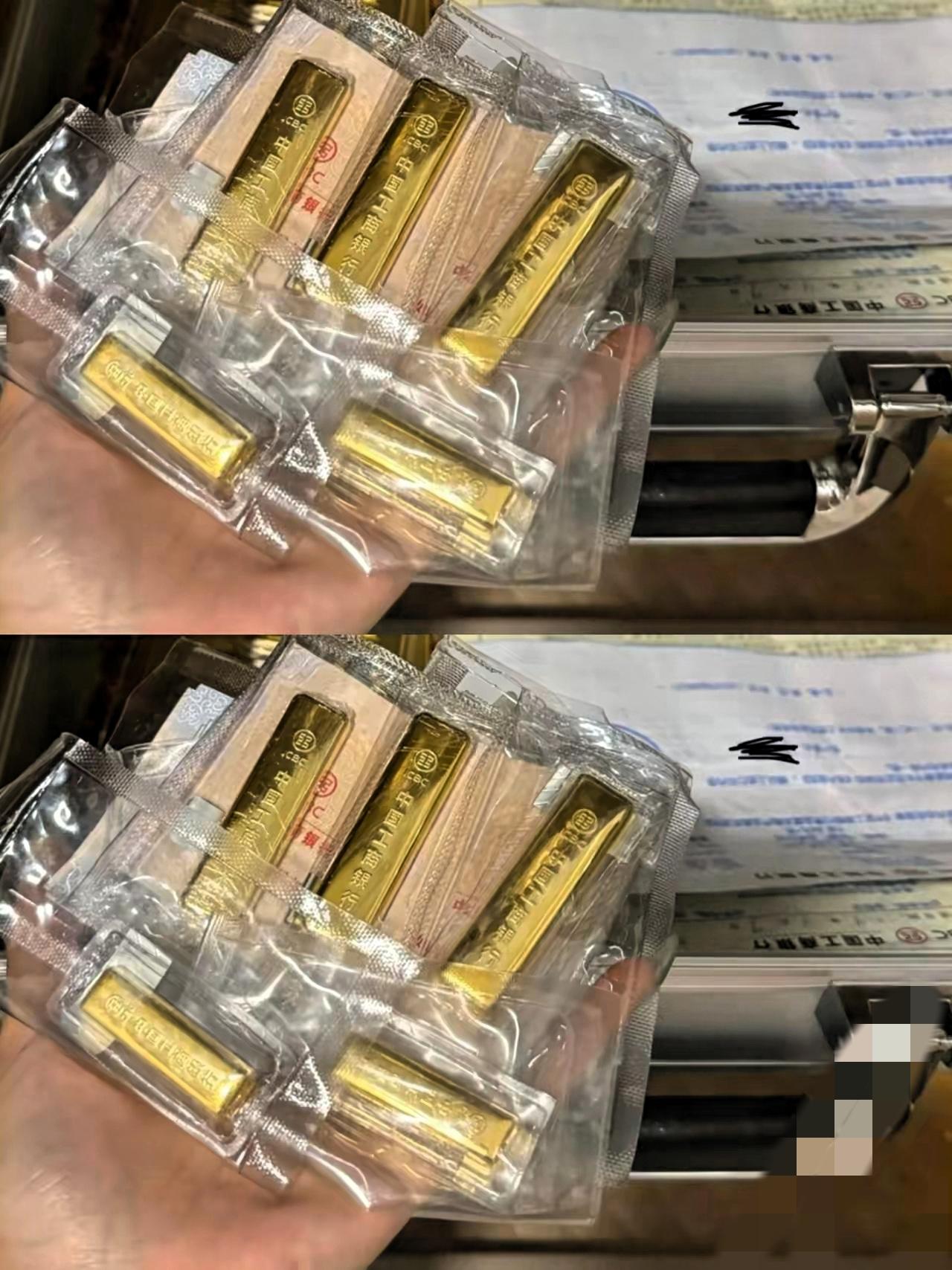 手里囤了超500克黄金的朋友，今晚怕是要盯着行情软件到天亮！
 
金价这波跌得太