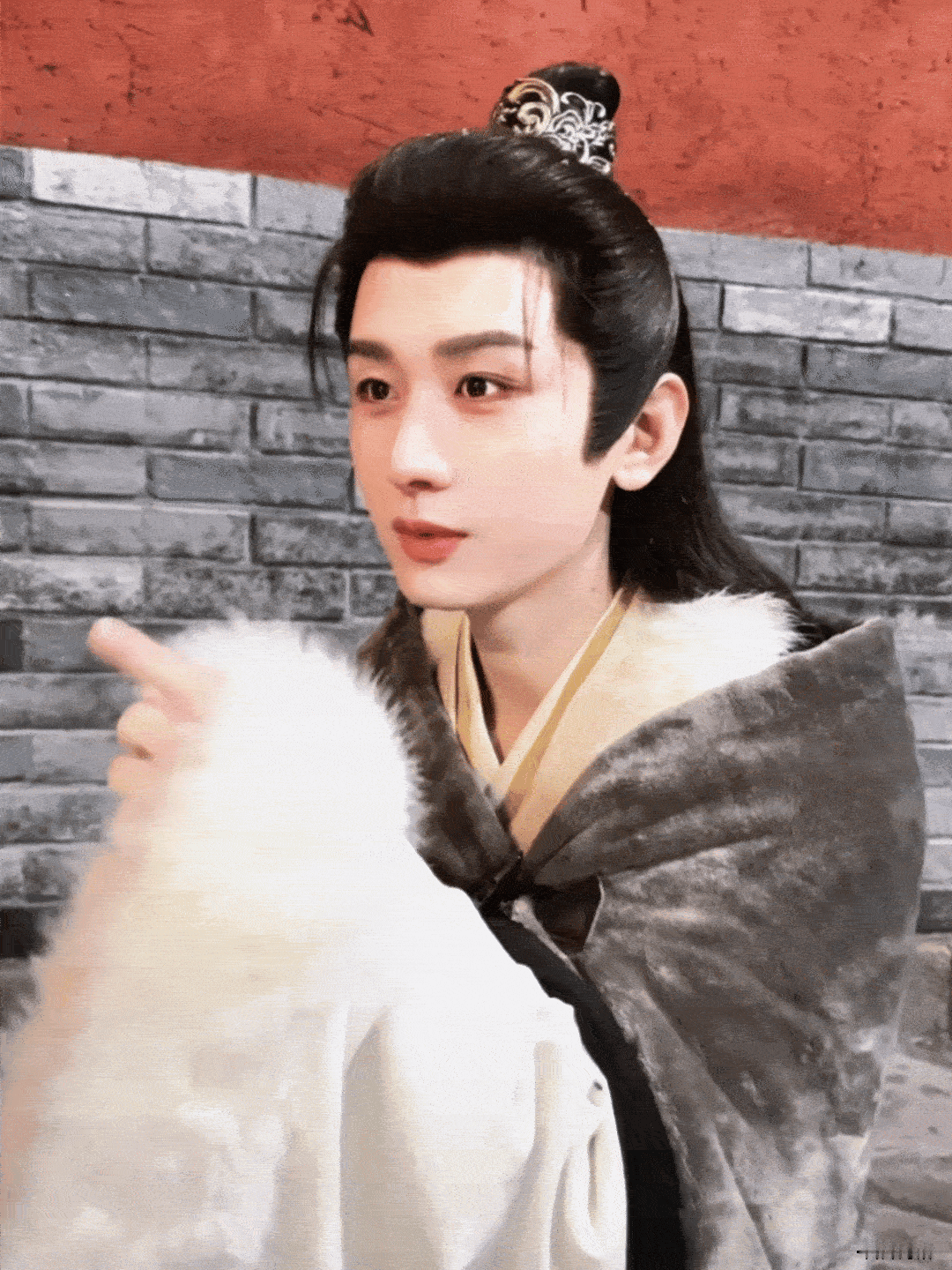 片场，谢淮安秒变调皮傅诗淇长安二十四计  | 成毅