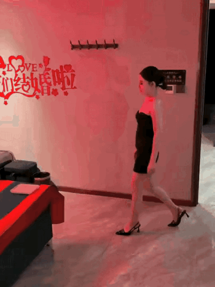 这洞房布置的太有新意了[赞]中式洞房礼 新婚房布置 洞房花里胡哨 洞房尴尬 洞房