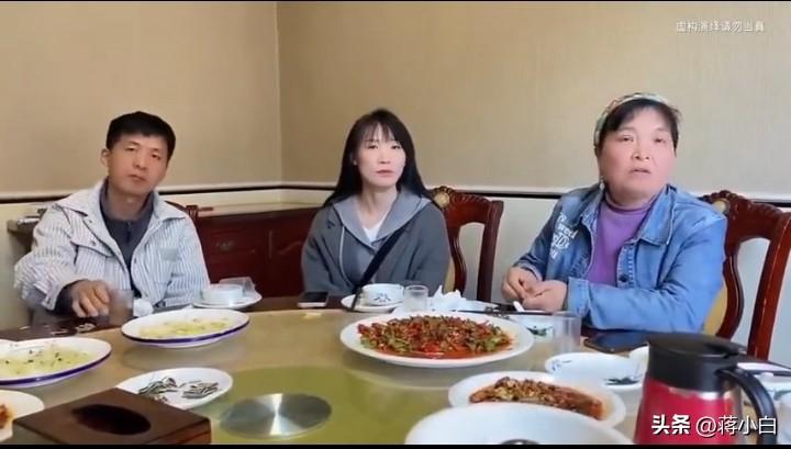 婚姻市场太乱了，这哪是谈婚论嫁，这是在谈判，

你没有筹码，就没有提要求的资本。