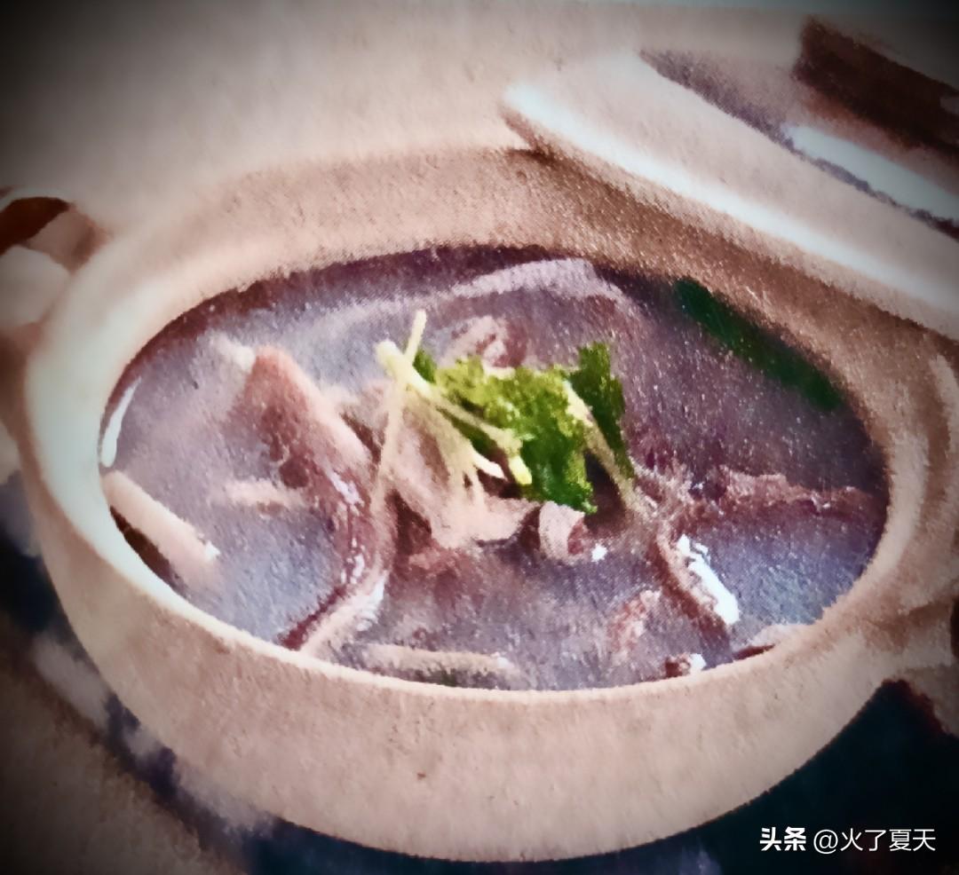 家常养生菜｜葱烧海参，春日温润家常菜✨

不少人觉得海参难做，其实家常版本不用繁