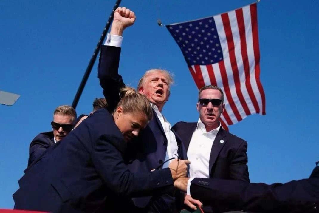 尽管中国和世界民意容易受美国民主党倾向严重影响的美国媒体和世界媒体的影响，对特朗