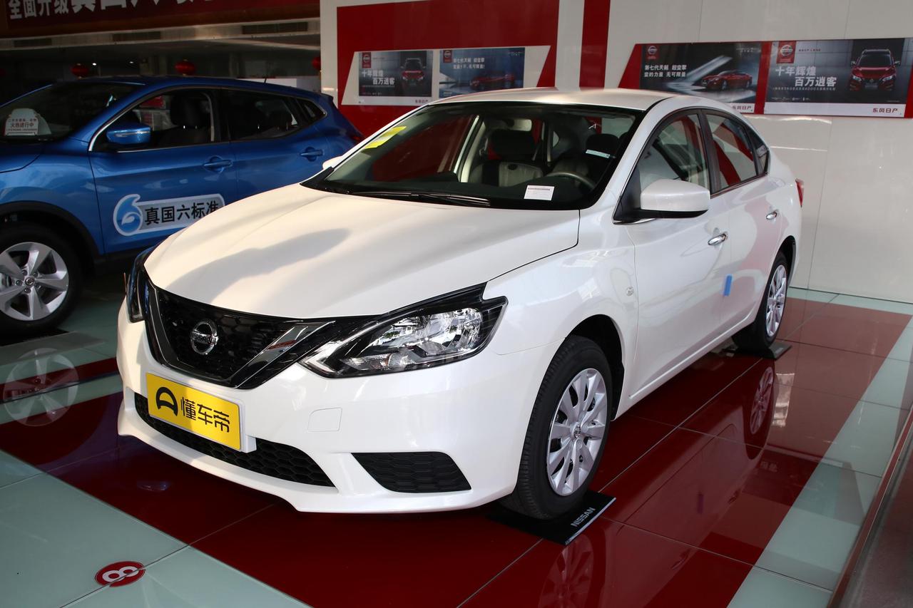 5万预算在四线小县城农村选二手车，推荐这两款：
日产轩逸经典款（2018-202