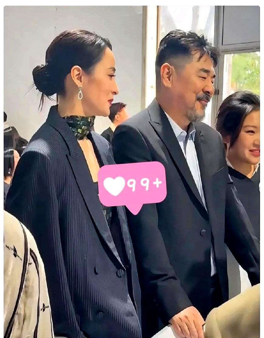 有人笑他土，有人却被他整破防了。

陈建斌这事儿干了17年：每天给蒋勤勤写首诗，