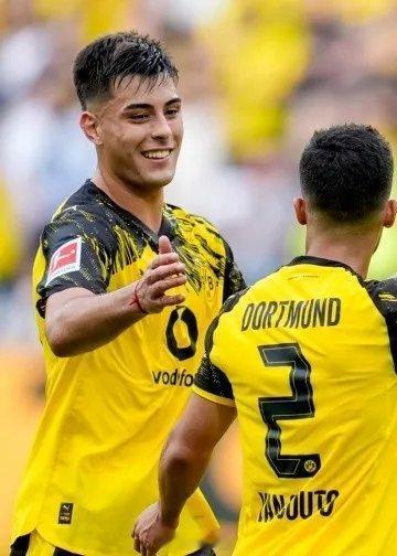 欧冠 多特蒙德尚未公布阿隆·安塞尔米诺的诊断结果，但他的教练表示他尚未康复。预计