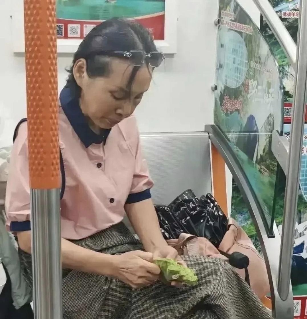 咋做到这么淡定的 