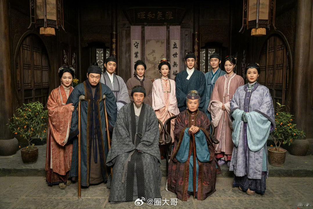 杨紫李祯连续两天V榜第一 杨紫李祯连续两天v榜破9 哇哇哇哇，又一次被杨紫的扛剧