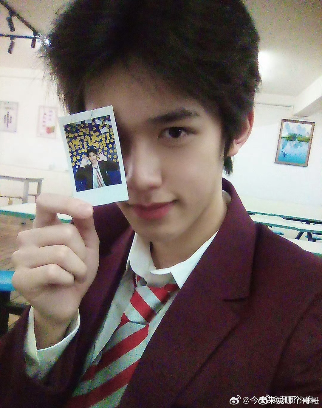 这个楼人官俊臣长的好帅啊，李飞可以让他拍戏吗 