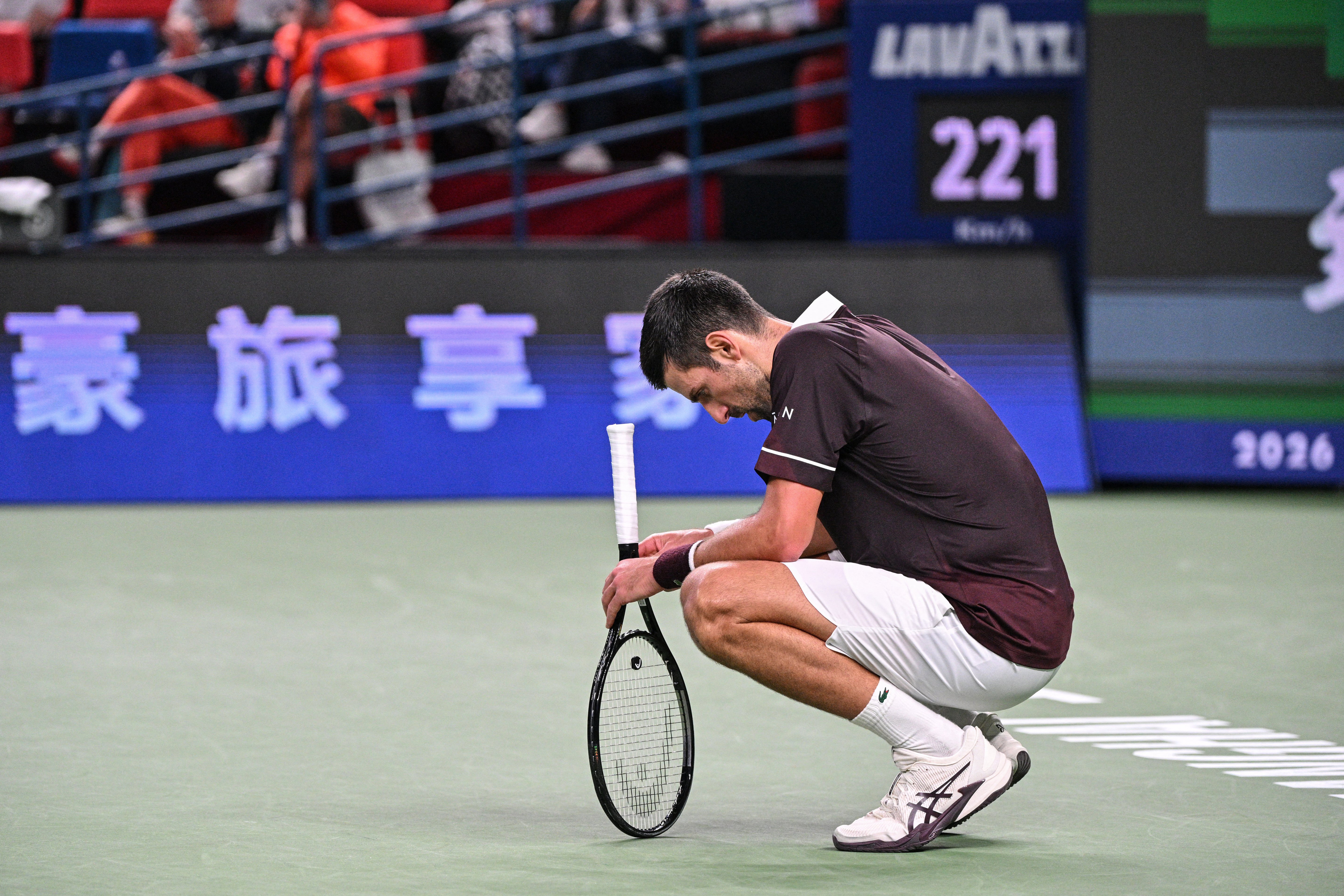 小德 4-6 3-6不敌胡尔卡奇，止步上海大师赛第二轮。赛后小德表示：我的状态远