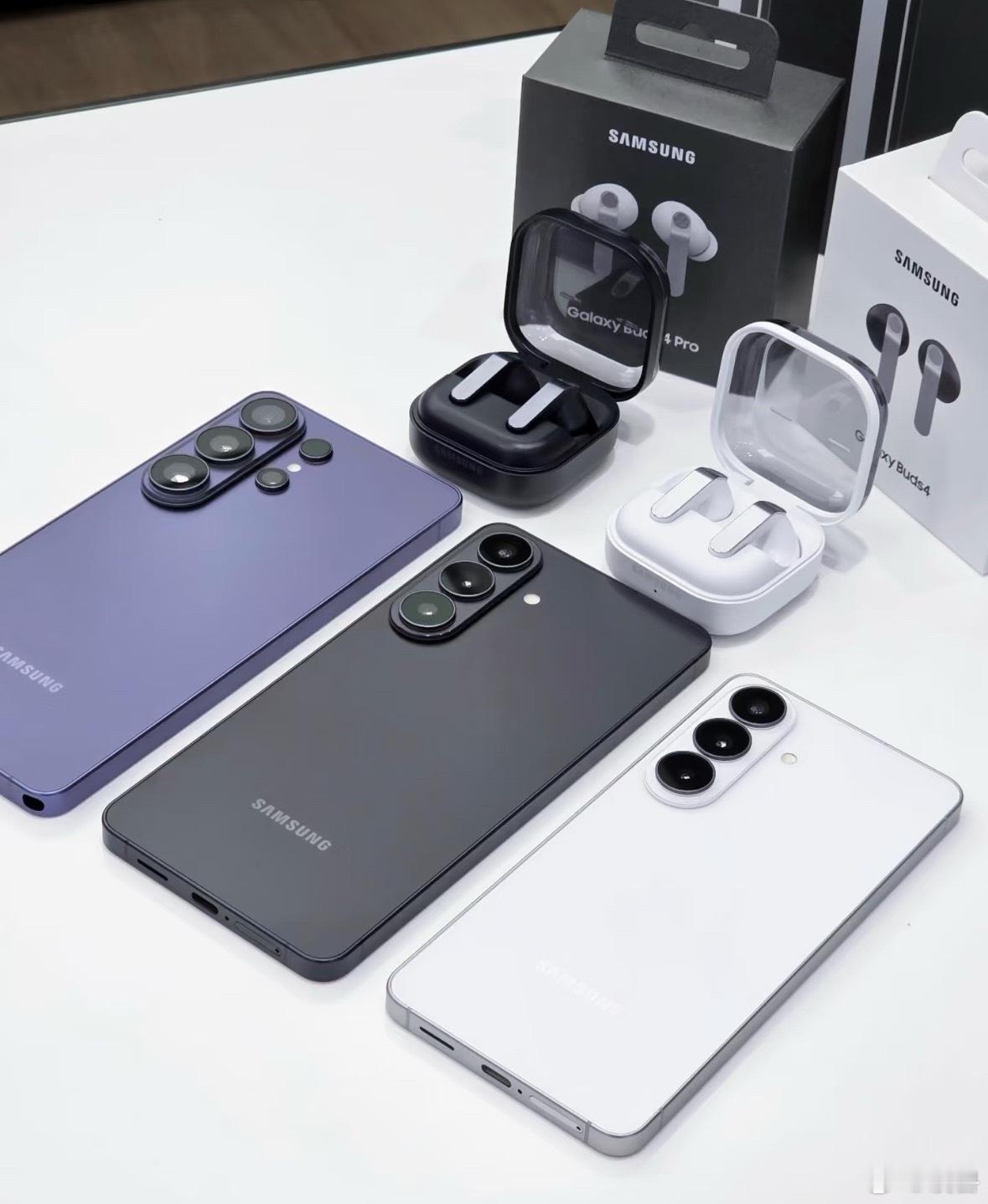 多款手机正式涨价据传，多款手机，包含华为 Mate 80系列、荣耀、小米17、R