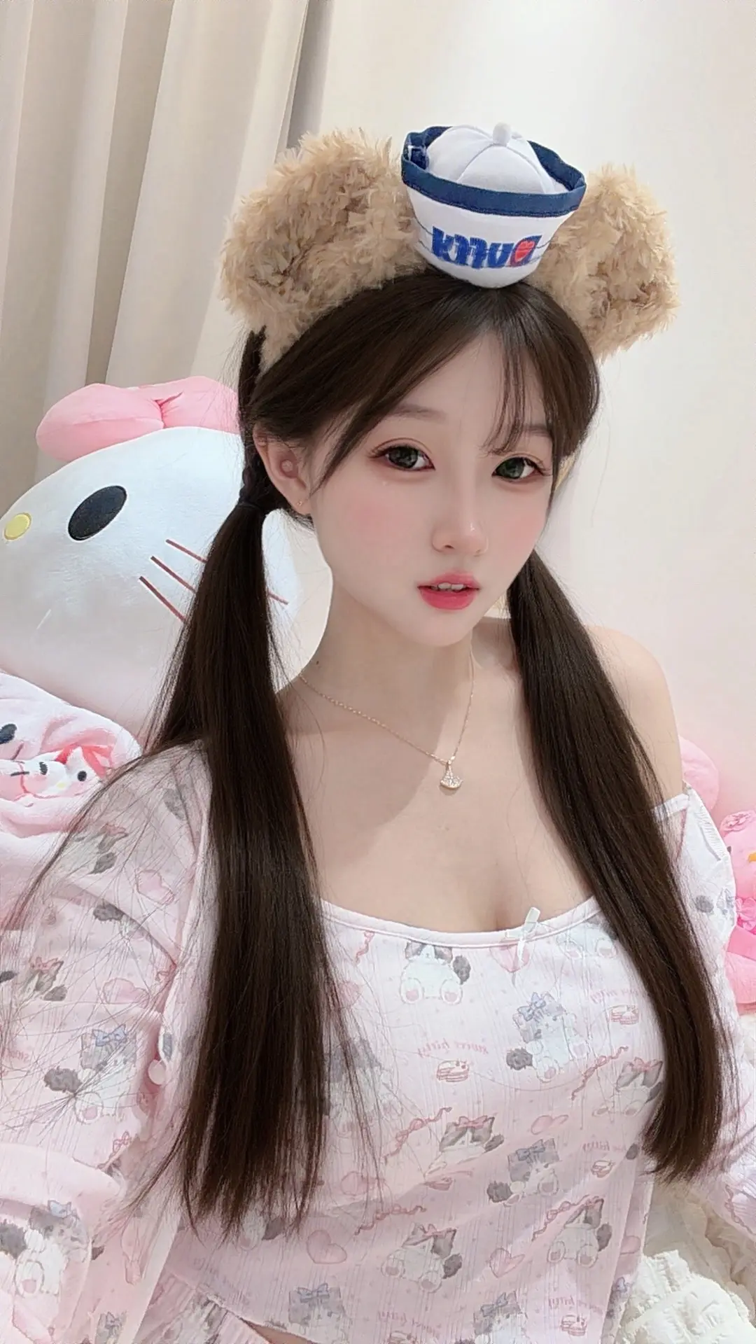 兄弟们 我女装好看吗