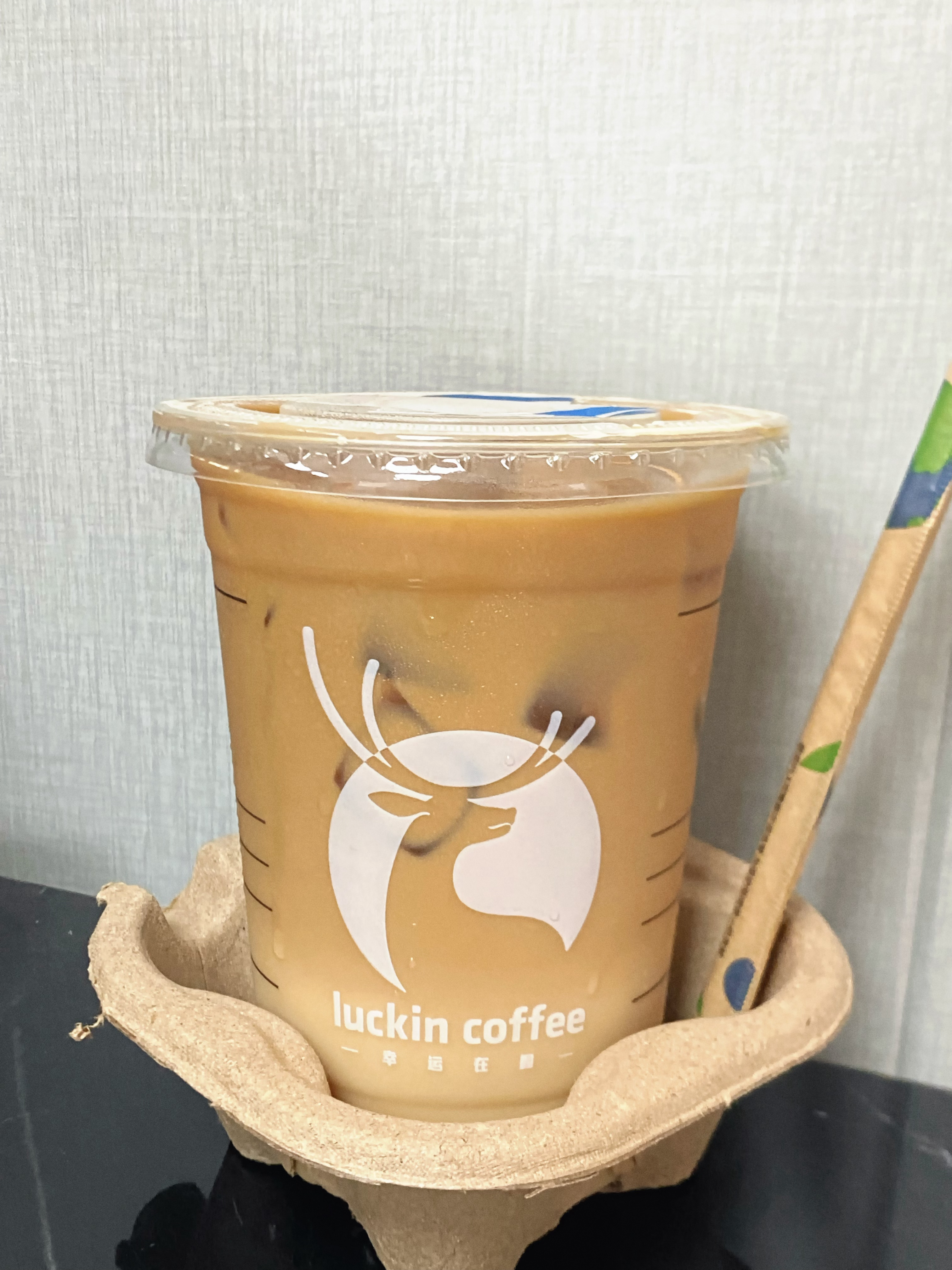 又瑞！困得我眼都睁不开了感觉 ​​​