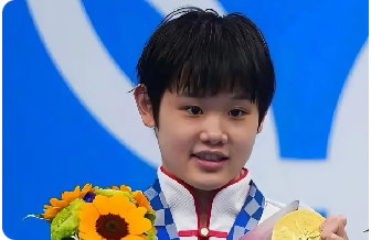 22岁张家齐:我4年谈过2个男友!还给对方买手机2人都出轨分手 ​​​