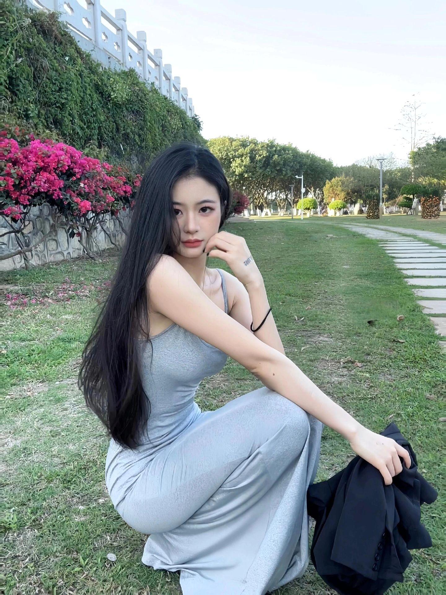 非常治愈的一段话，我们都不再年轻了，收起任性，扔掉脾气。人生已过半，该...