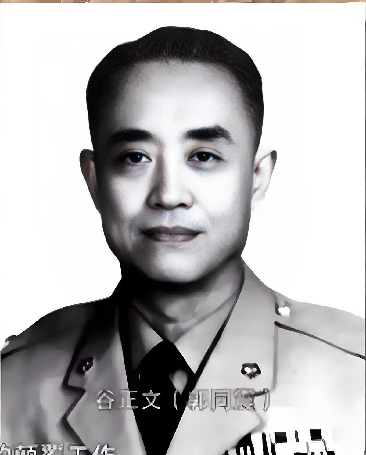 一人的浮奢，拖垮一张地下网络。看似生活选择，落到安全层面就是致命漏洞。谷正文的评
