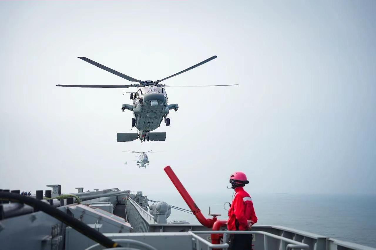 湖北舰出海，在万里海疆书写忠诚担当！中国海军 海军舰艇 海军舰艇南海演练战味十足