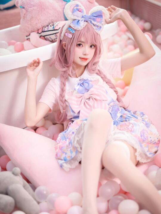 完蛋！我被粉色海洋球包围了！💕