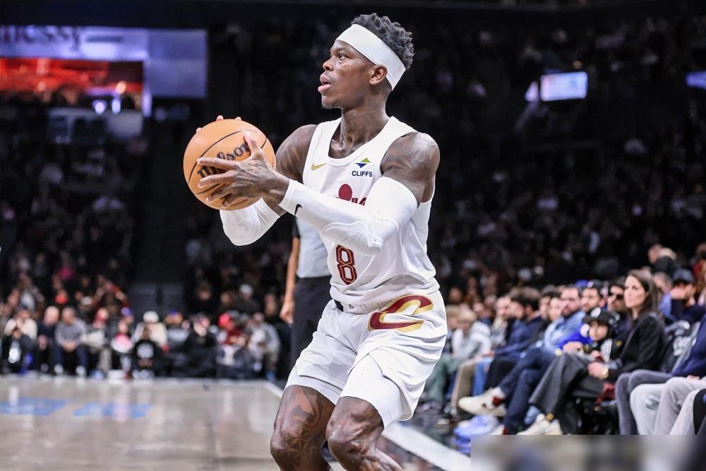 骑士输魔术！阿伦缺阵，魔术凿爆莫布利突烂施罗德
 
阿伦右膝肌腱炎休战，场均22