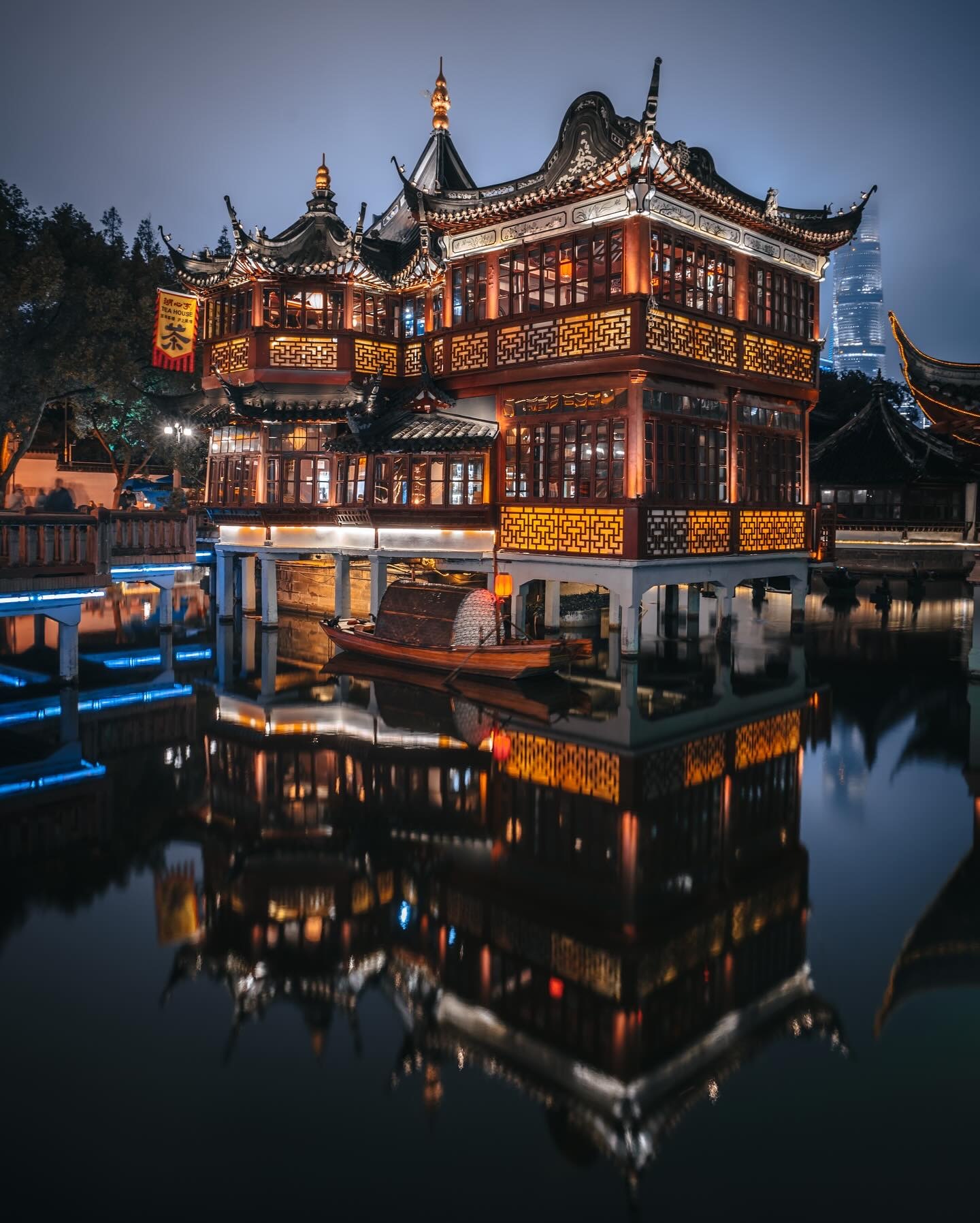 𝘚𝘩𝘢𝘳𝘦 手机壁纸 ｜ 风景壁纸 ｜ 城市街景 ｜ 深色壁纸 ｜ 高