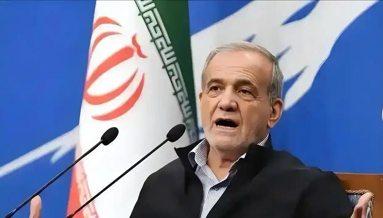 道歉≠认怂！
伊朗罕见向邻国低头，却把枪口对准真正对手。
 
当地时间3月7日，