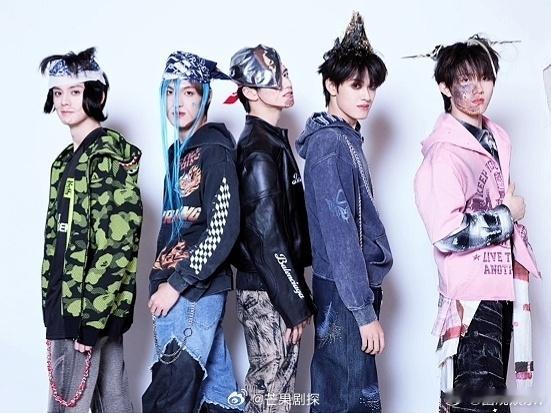 TOP8小时直播挑战失败TOP挑战8小时直播失败时长未达标，差5分钟 