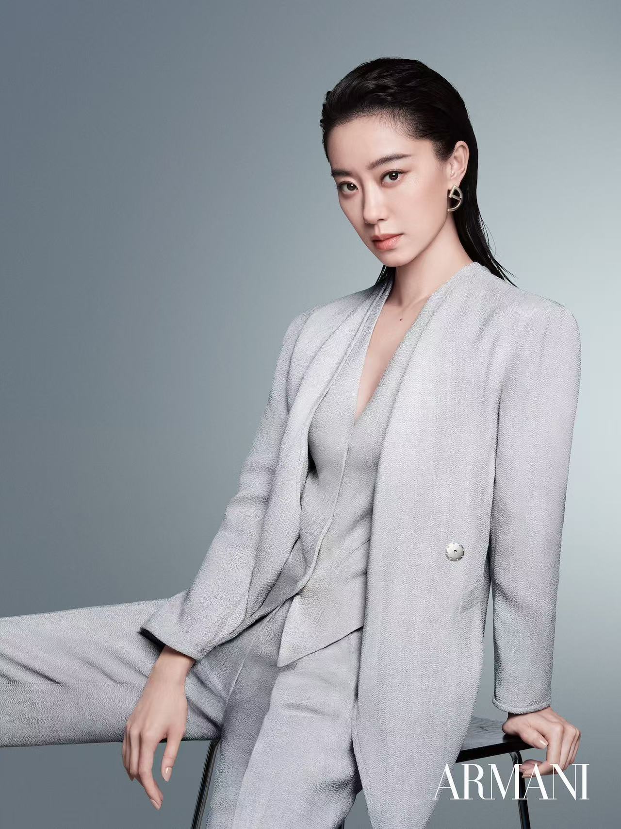 张小斐文淇官宣阿玛尼 找来张小斐和文淇一起代言，阿玛尼美妆你真的是天才💓两张极