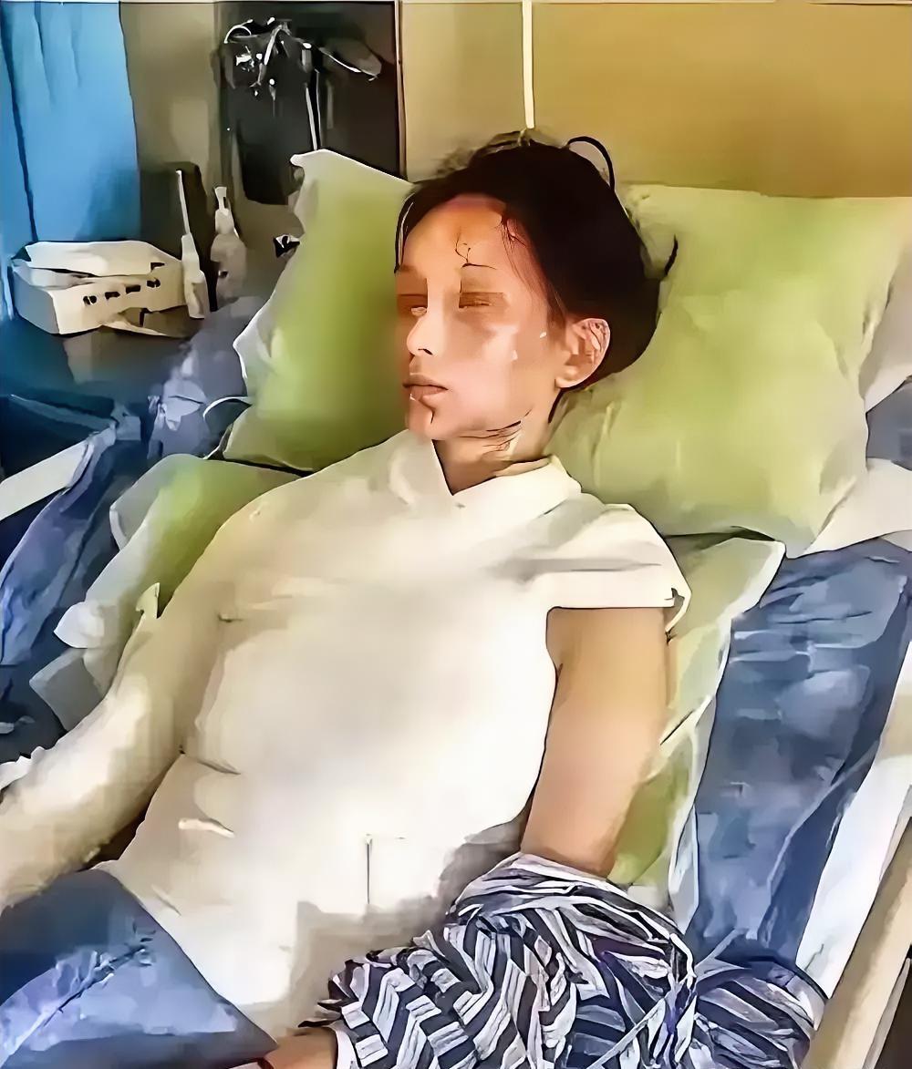 “悲剧还是发生了！”陕西西安，一36岁女子在浴室洗澡，她正洗的舒服时，突然，一声
