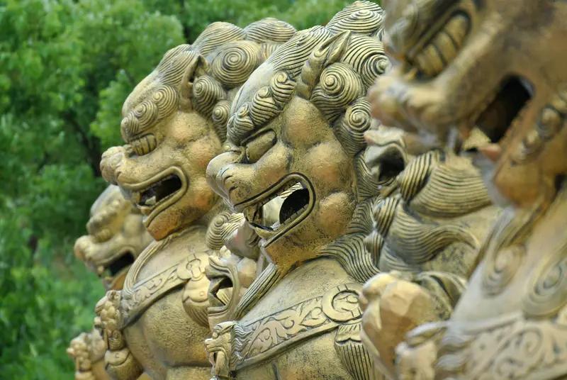 欧盟限期一个月，要中国自己卡自己脖子，不答应就来硬的？这操作挺离谱

欧盟近期气