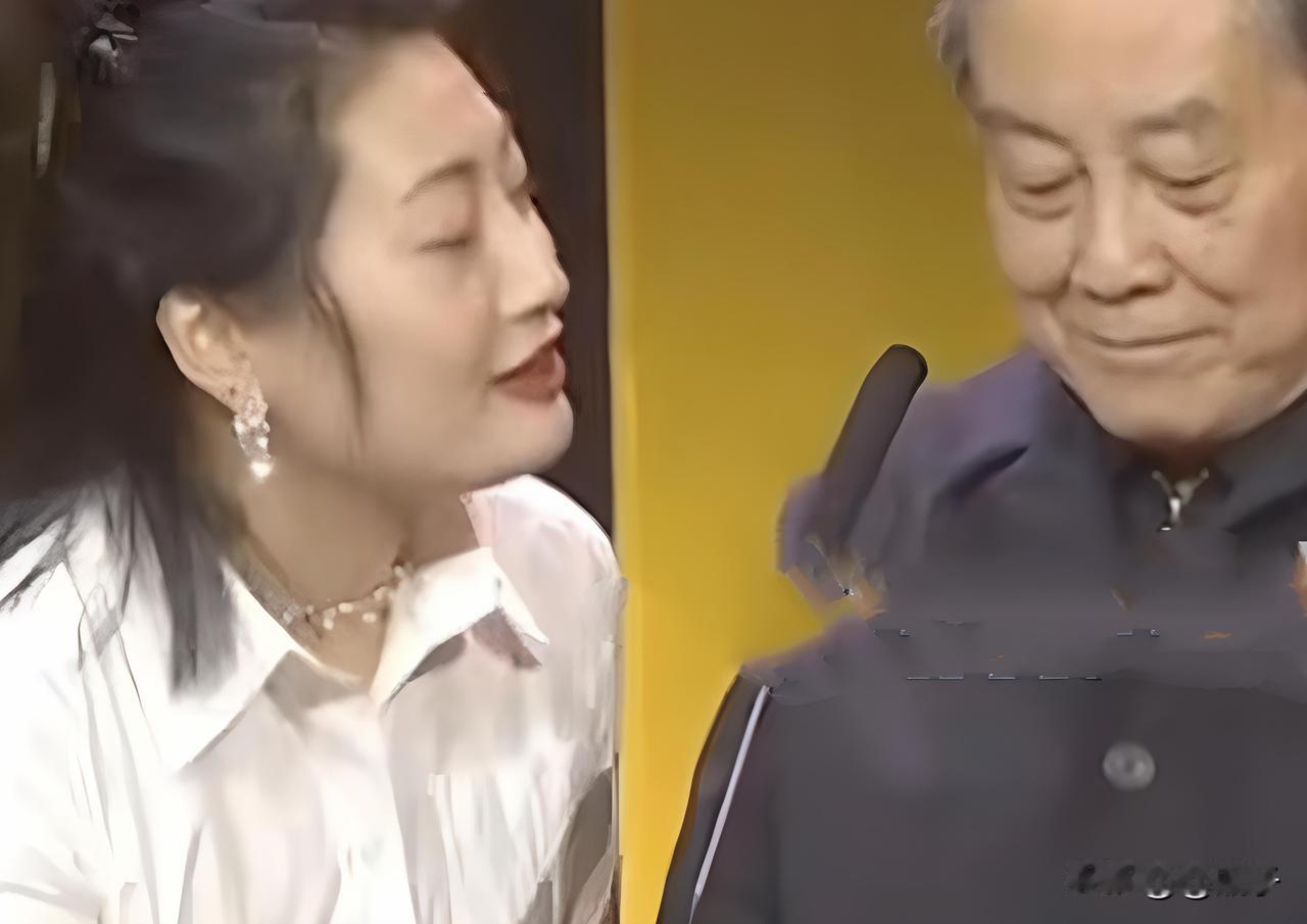 宗馥莉起诉弟妹的案件败诉。
“宗庆后家族争产案”终于尘埃落定。7月21日，她的上