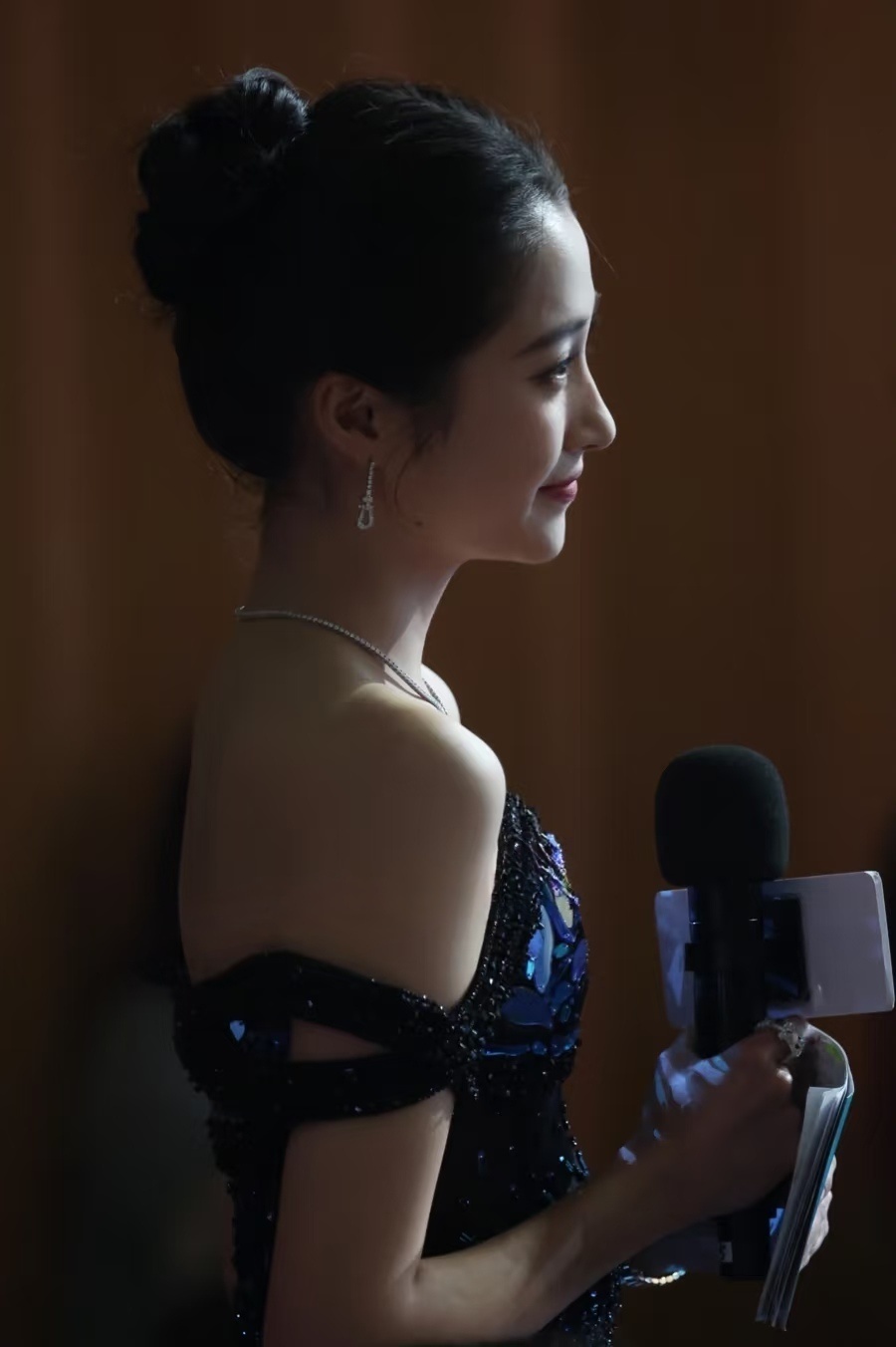 关晓彤 gxt关晓彤红掌 gxt关晓彤孟露莎 𝐈 𝐥𝐢𝐤𝐞 𝐲𝐨?