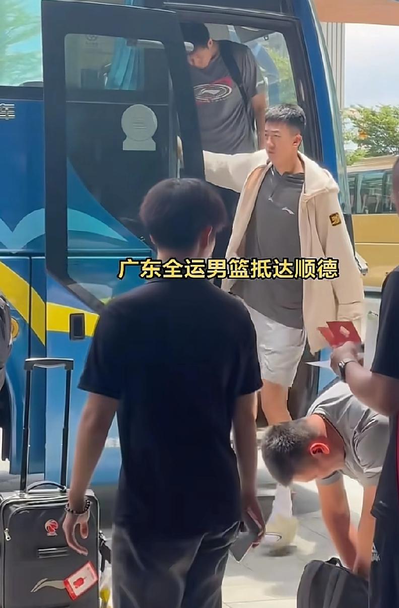 广东全运队今晚在顺德最后一战，不仅仅有澳大利亚拉拉队成员给指导

今年的澳大利亚